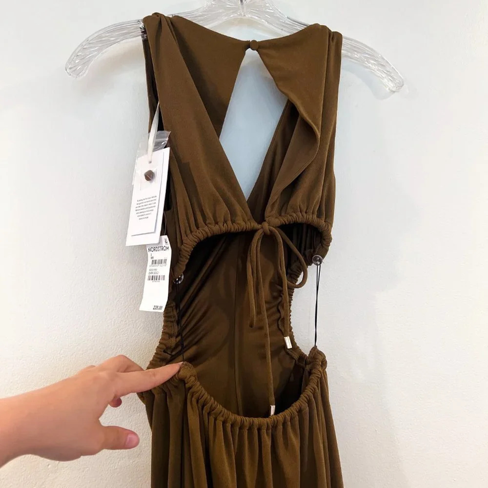 Significant Other Ingrid Cutout Back Adjustable Formal Dress in Dark Gold - Picture 5 of 9